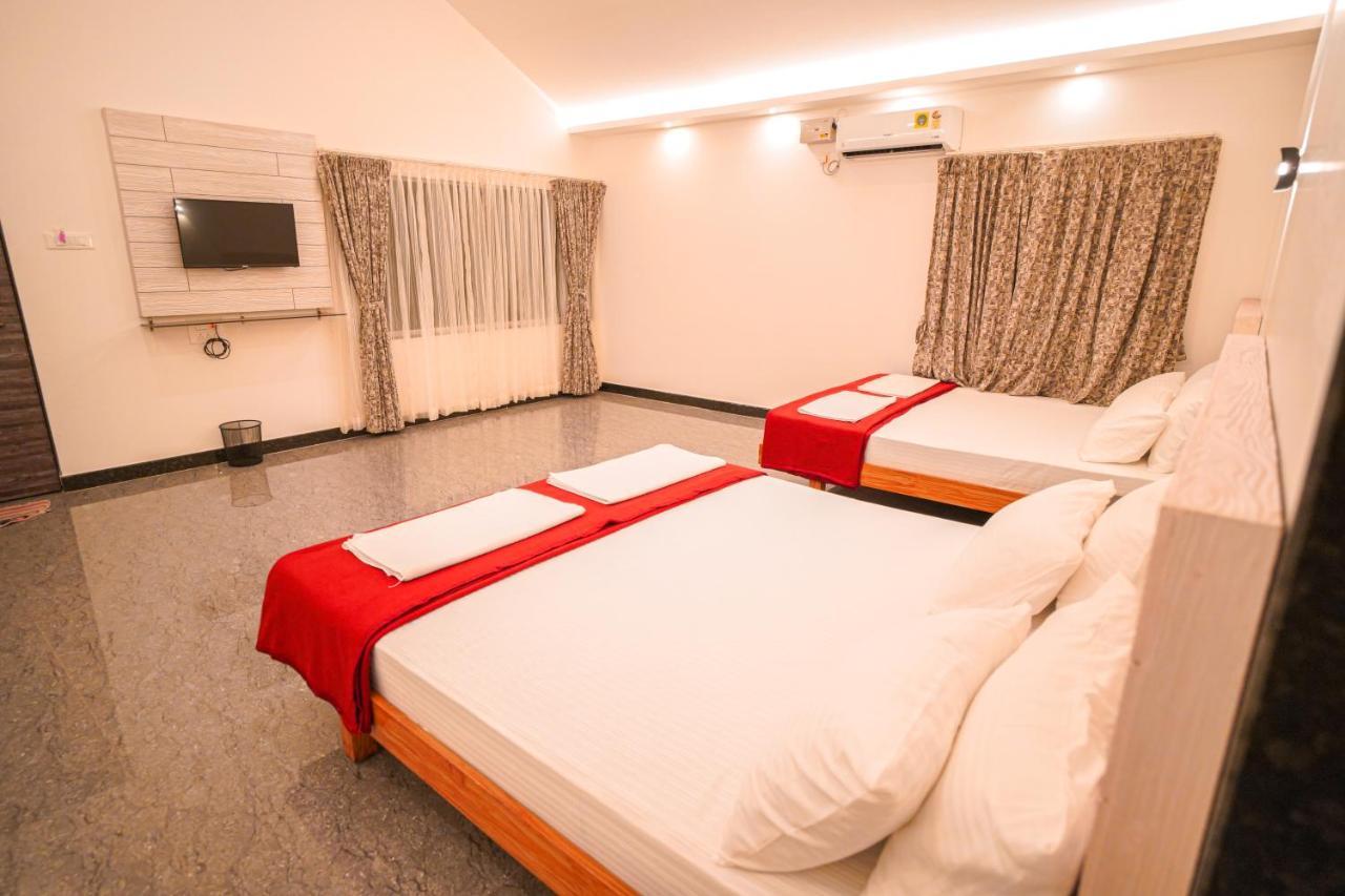 Kings Resort Dandeli Exteriör bild